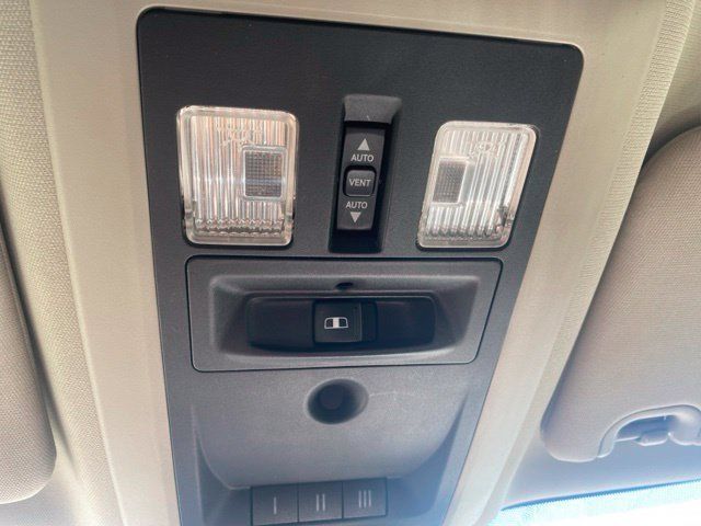 Used 2013 RAM 1500 Laramie Longhorn w/ Convenience Group AWD/4WD image 25