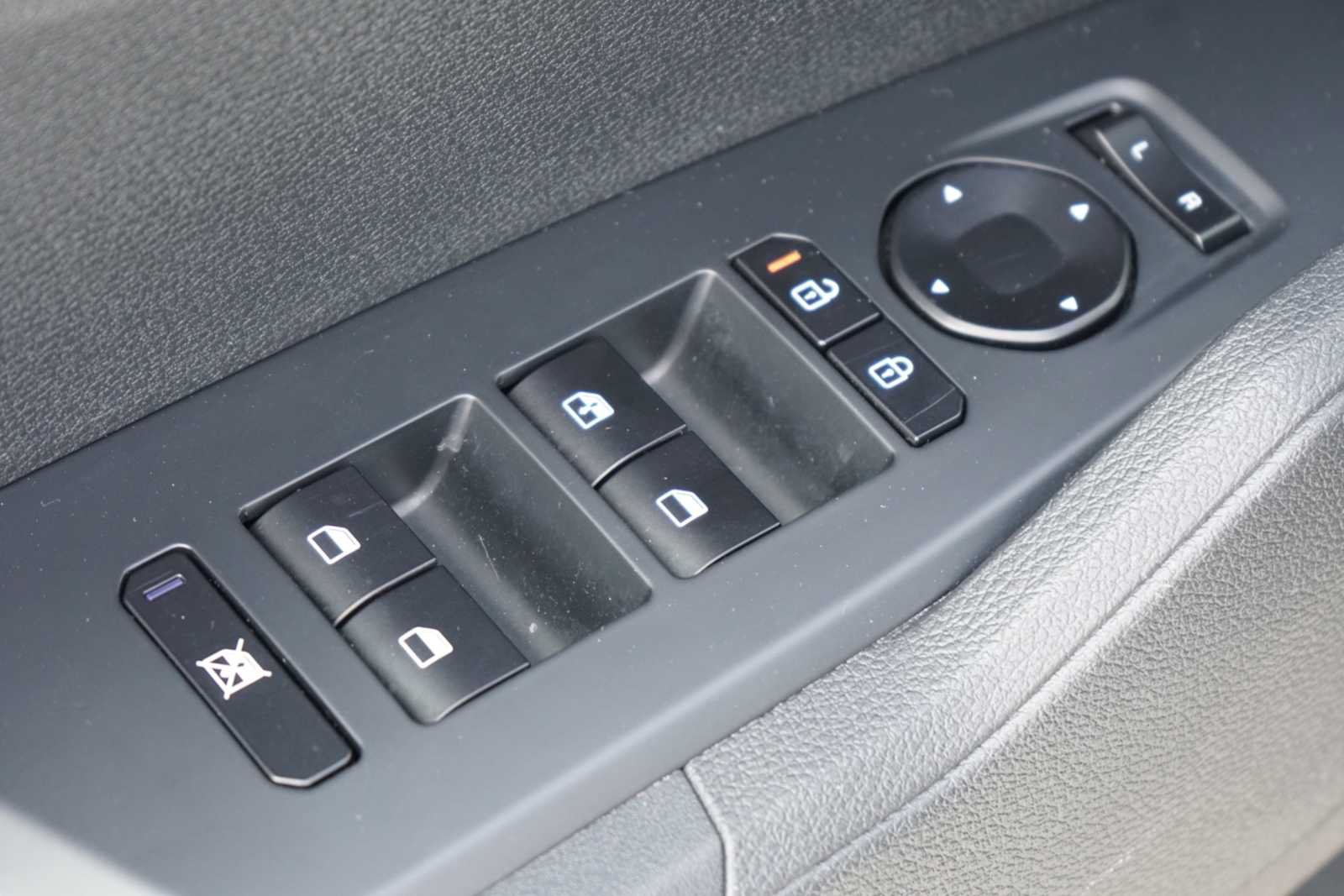 Certified 2026 Kia Sportage LX FWD image 15