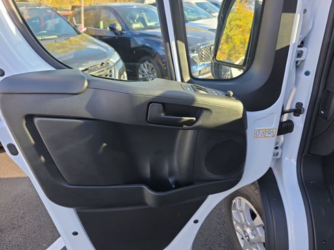 New 2026 RAM ProMaster 3500 w/ Quick Order Package 22G SLT image 15