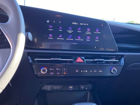 New 2026 Kia Niro EX image 18