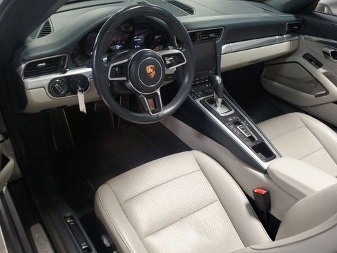 Used 2018 Porsche 911 Carrera image 10