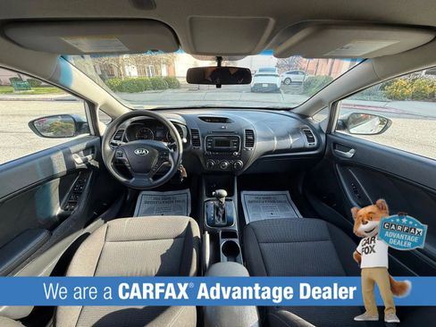 Used 2017 Kia Forte LX image 35