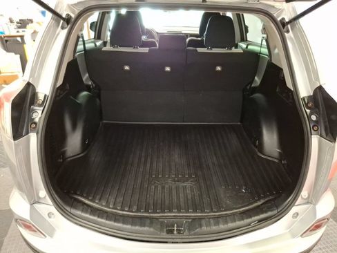 Used 2018 Toyota RAV4 XLE w/ Plus Extra Value Package AWD/4WD image 11