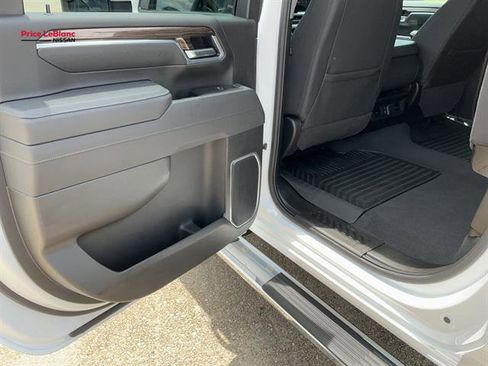 Used 2025 Chevrolet Silverado 2500 LT w/ Safety Package AWD/4WD image 16