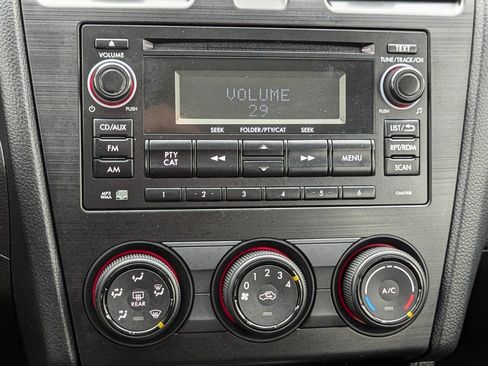 Used 2014 Subaru Impreza 2.0i Sport Premium image 19