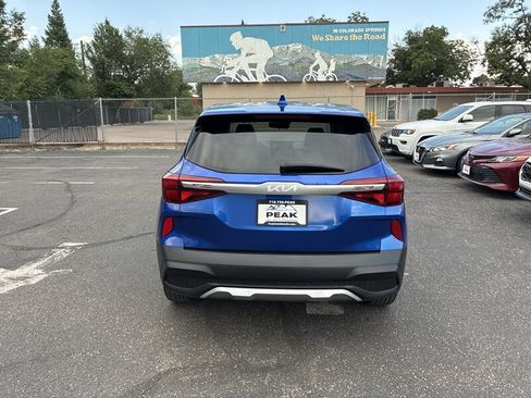 Used 2022 Kia Seltos LX AWD/4WD image 6