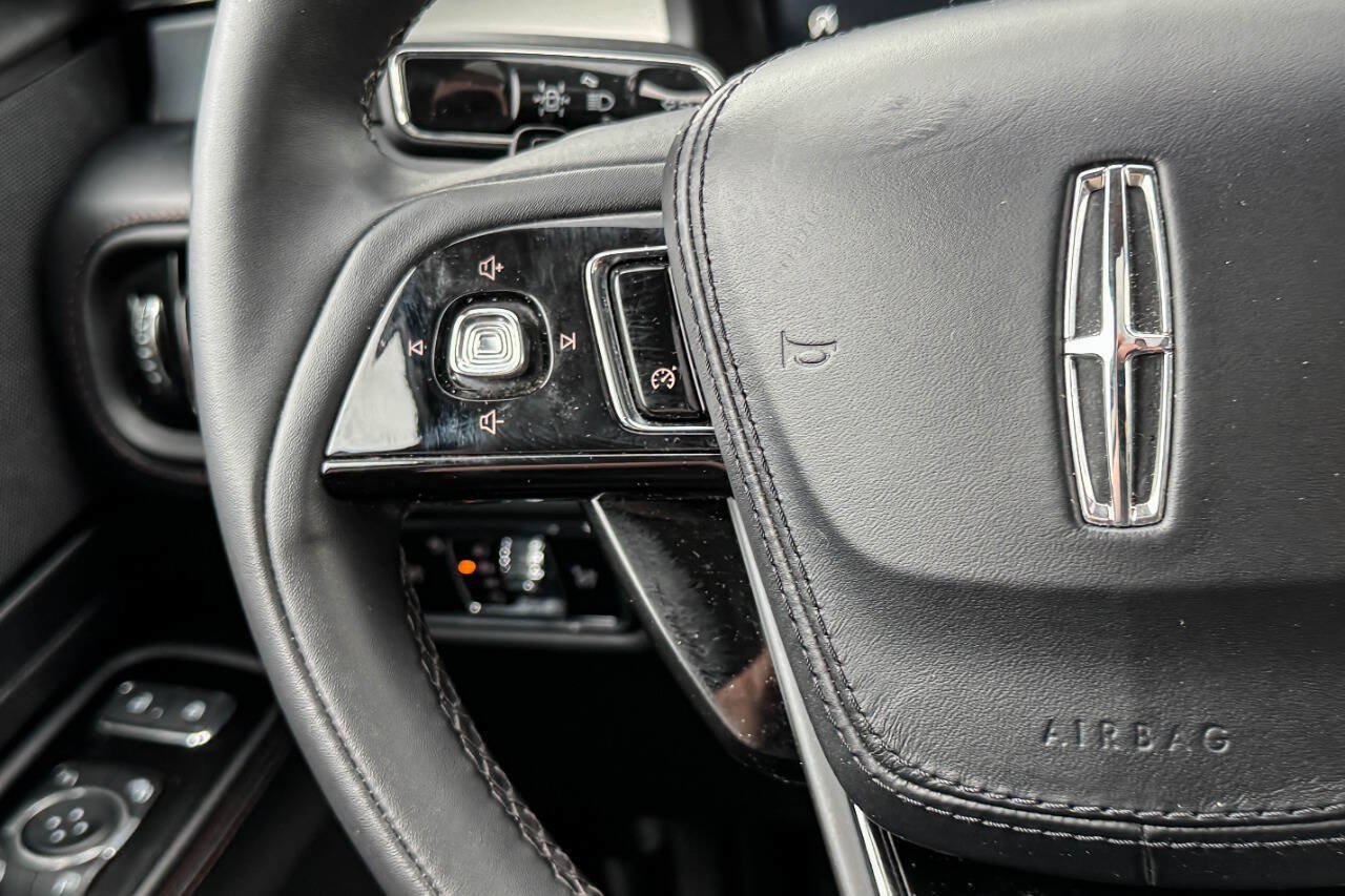 Used 2024 Lincoln Aviator AWD w/ Premium Package image 28