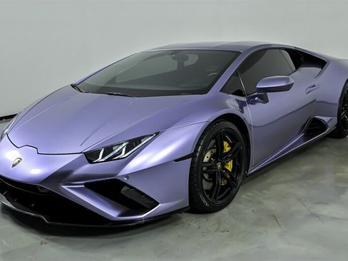 Used 2021 Lamborghini Huracan EVO RWD image 5