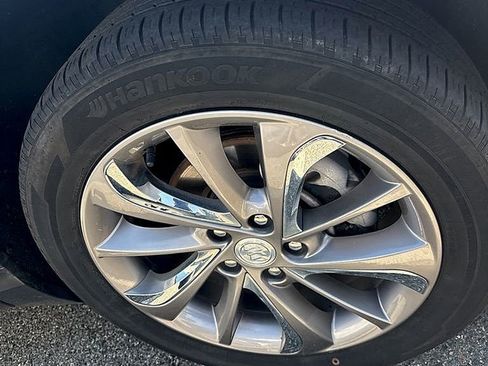 Used 2023 Buick Encore GX Essence w/ Experience Buick Package AWD/4WD image 8