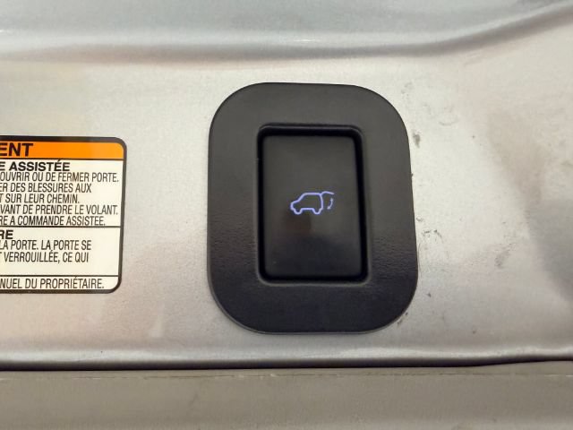 Used 2017 Toyota Sienna XLE w/ XLE Navigation Package FWD image 37
