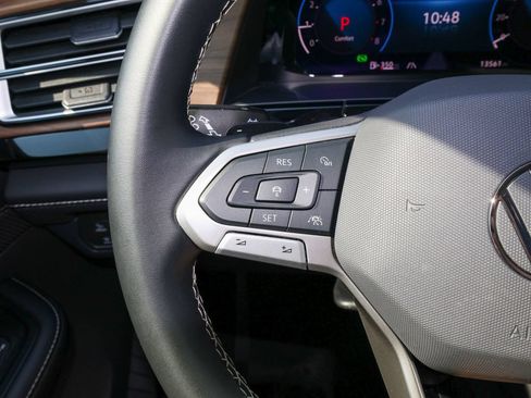 Used 2026 Volkswagen Atlas SE FWD image 23