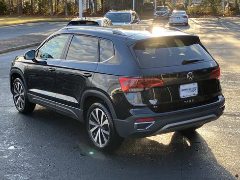 Used 2024 Volkswagen Taos SE image 8