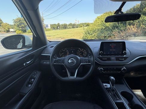 Used 2019 Nissan Altima 2.5 S FWD image 20