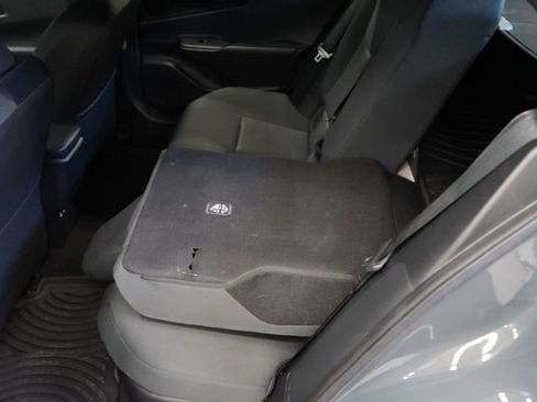 Used 2023 Toyota Prius LE AWD/4WD image 44