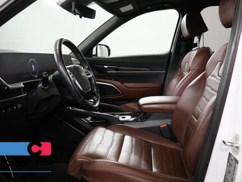 Used 2024 Kia Telluride SX Prestige AWD/4WD image 11
