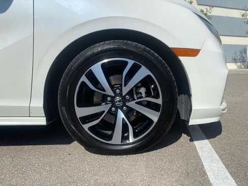 Used 2018 Honda Odyssey Elite image 3
