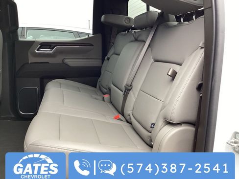 Used 2024 GMC Sierra 1500 SLT w/ SLT Premium Plus Package AWD/4WD image 17