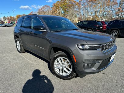 New 2025 Jeep Grand Cherokee Laredo w/ Luxury Tech Group I