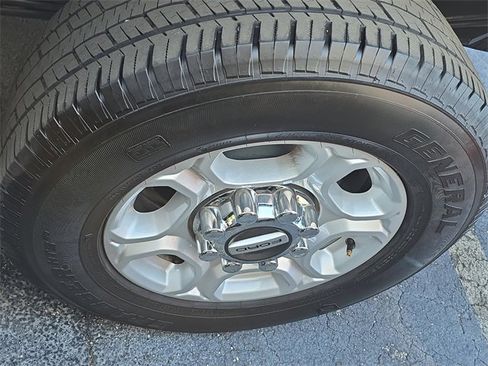 Used 2025 Ford F250 XLT image 7