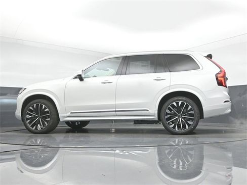 New 2026 Volvo XC90 B6 Plus image 43