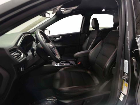 Used 2025 Ford Escape ST-Line Elite AWD/4WD image 7