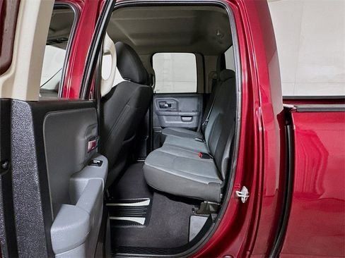 Used 2024 RAM 1500 Classic SLT image 20