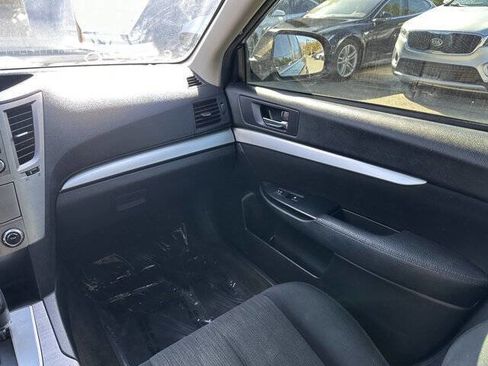 Used 2013 Subaru Outback 2.5i Premium w/ All-Weather Pkg image 19