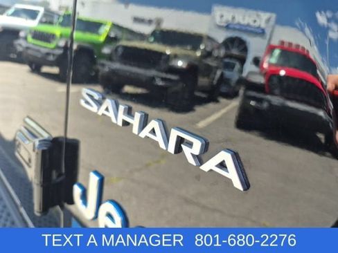 Used 2023 Jeep Wrangler Unlimited Sahara w/ Cold Weather Group AWD/4WD image 7