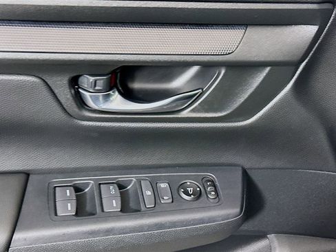 Certified 2025 Honda CR-V LX image 17