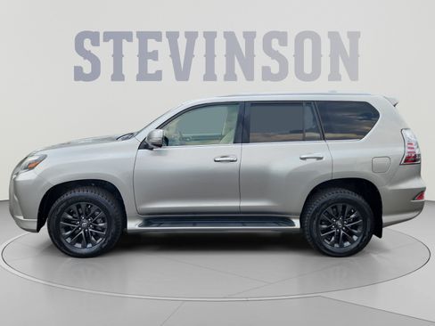 Used 2020 Lexus GX 460 Premium AWD/4WD image 2