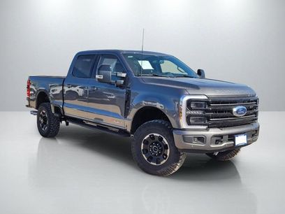 New 2025 Ford F350 Platinum w/ Tremor Off-Road Package