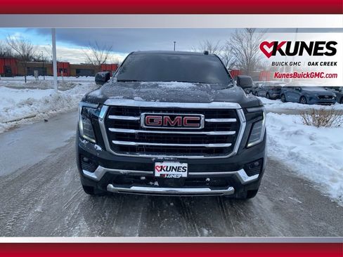 Used 2025 GMC Yukon Elevation w/ LPO, Floor Liner Package image 3