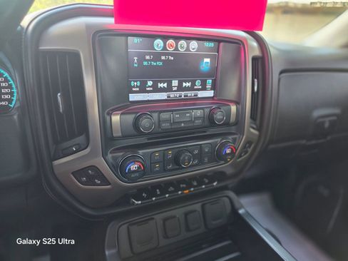 Used 2018 GMC Sierra 2500 Denali AWD/4WD image 34