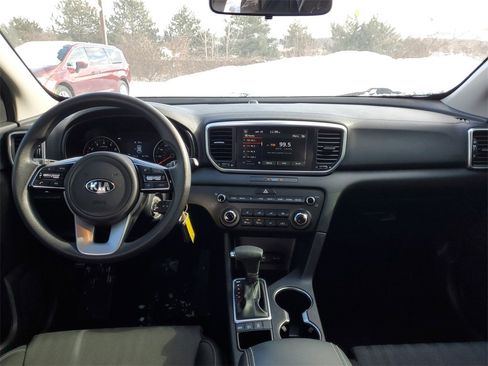 Used 2020 Kia Sportage LX image 13