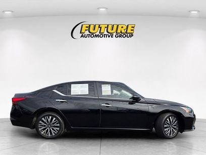 Used 2023 Nissan Altima 2.5 SV w/ SV Premium Package