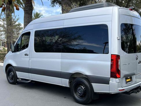 Used 2023 Mercedes-Benz Sprinter 2500 image 42