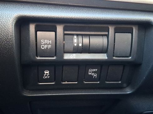 Used 2019 Subaru Crosstrek 2.0i Limited w/ Popular Package #4 image 23