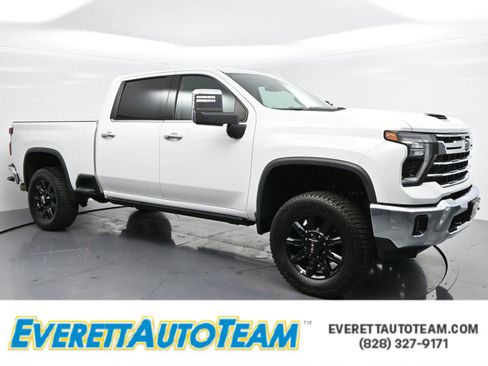 Used 2024 Chevrolet Silverado 2500 LTZ AWD/4WD image 1