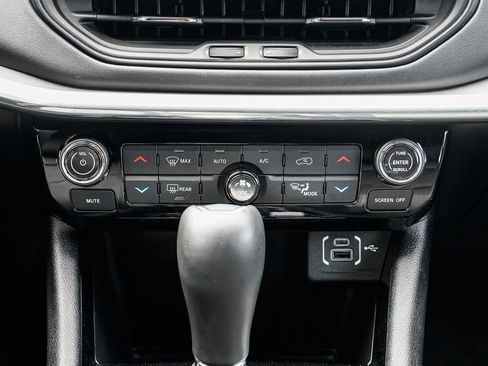 Used 2023 Jeep Compass High Altitude image 13