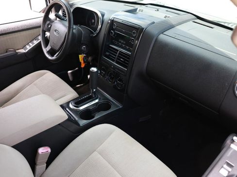 Used 2008 Ford Explorer XLT RWD image 18