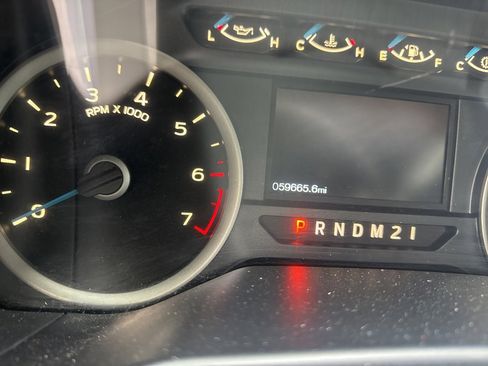 Used 2016 Ford F150 XLT w/ Equipment Group 301A Mid image 7