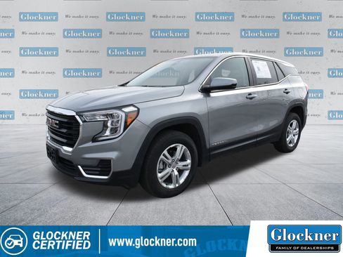 Used 2024 GMC Terrain SLE image 1