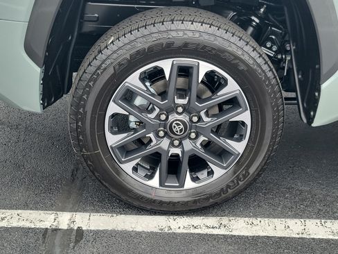 New 2026 Toyota Tundra Limited AWD/4WD image 6