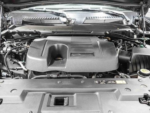 Used 2020 Land Rover Defender 110 HSE image 31