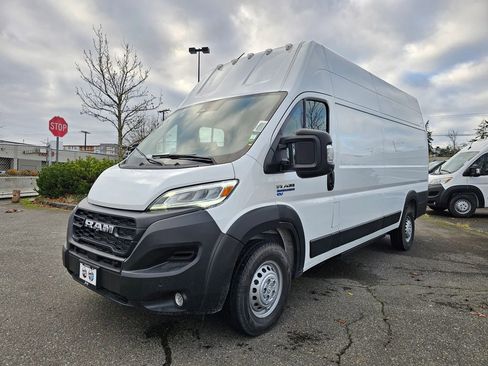 New 2024 RAM ProMaster 3500 w/ Delivery Van Package FWD image 8