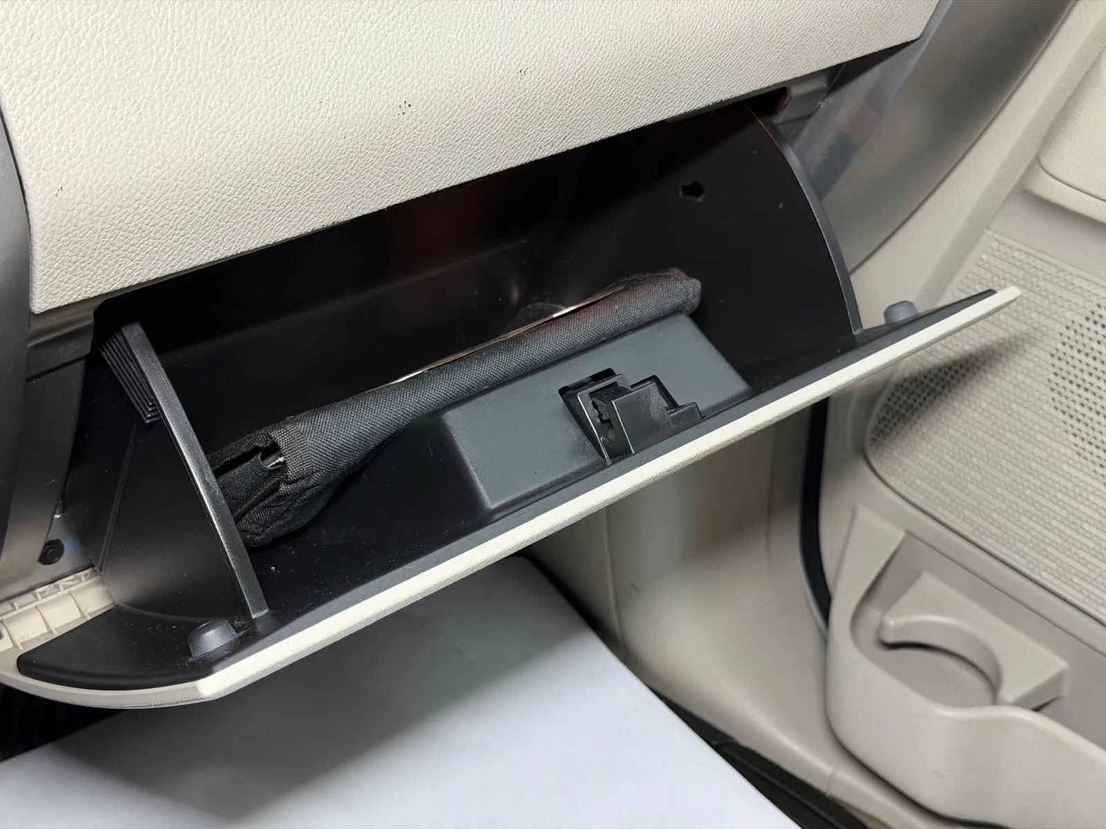 Used 2013 Ford Expedition Limited RWD image 42
