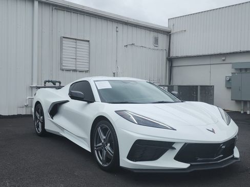 Used 2026 Chevrolet Corvette Stingray Coupe w/ Z51 Performance Package RWD image 7