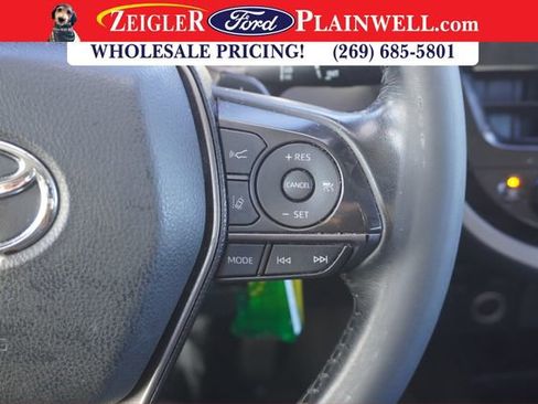 Used 2023 Toyota Camry SE image 18