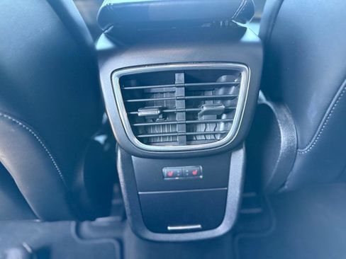 Used 2019 Lincoln Nautilus Select AWD/4WD image 31