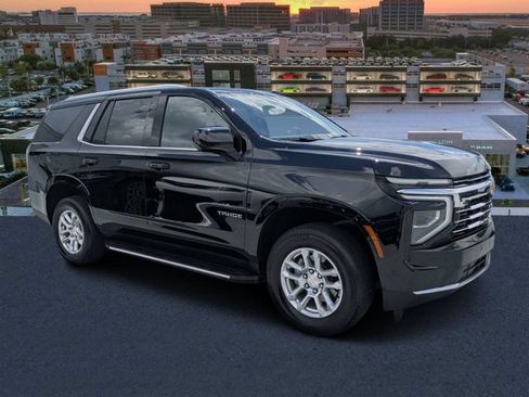 Used 2025 Chevrolet Tahoe LT AWD/4WD image 1